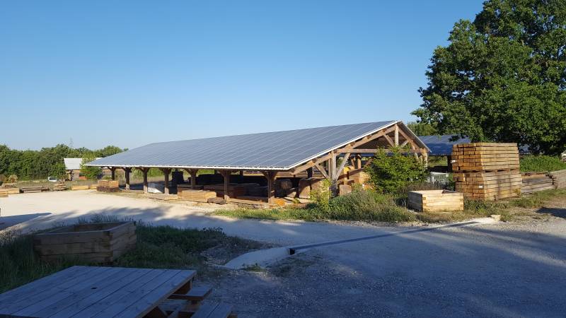 Hangar photovoltaïque Provence Alpes Côte d'Azur©Provence Eco Energie