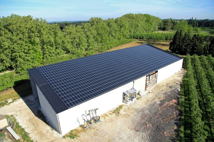Hangar agricole photovoltaique panneaux solaires ©Provence Eco Energie