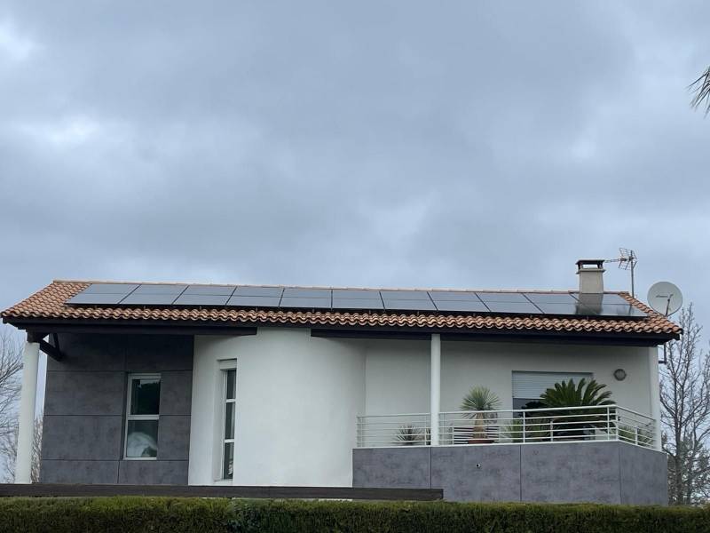 Installation et devis pour panneau solaire Bouches du Rhône ©Provence Eco Energie