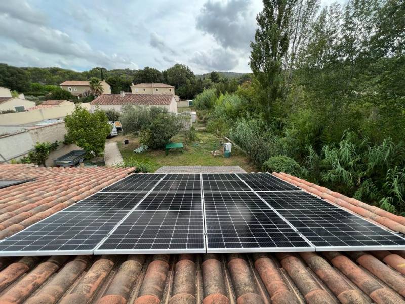 panneaux solaire sur maison dans les Bouche du Rhône ©Provence Eco Energie