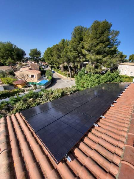 Installation panneaux solaires Bouches du Rhône ©Provence Eco Energie